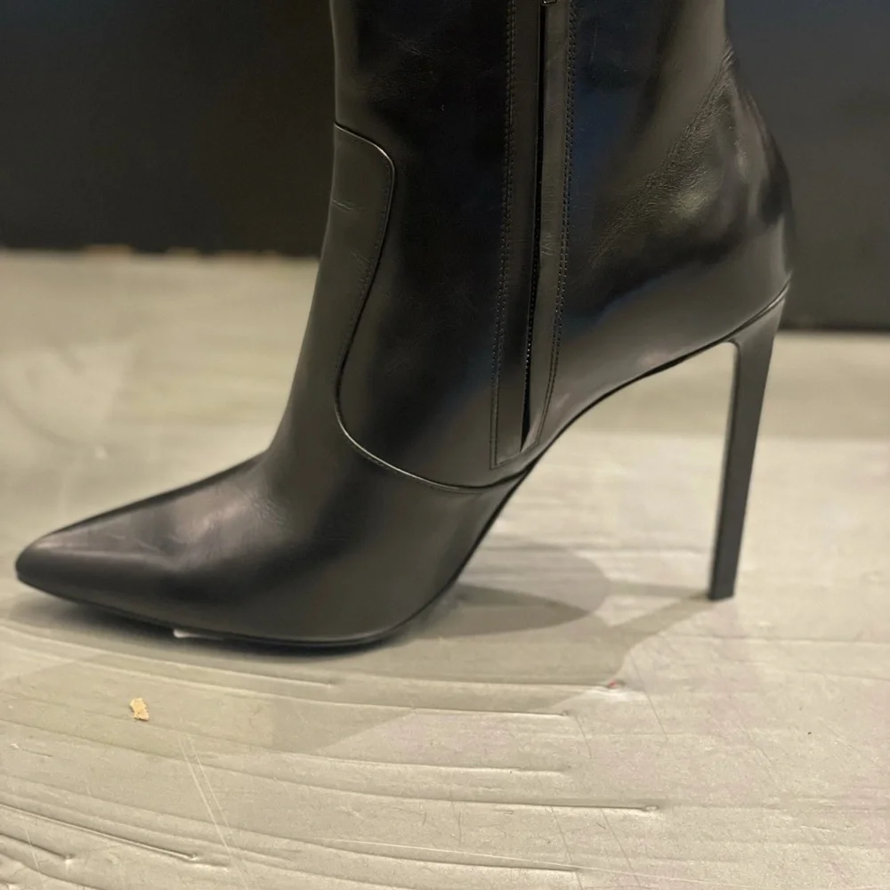 Fabulous Celine Ankle Boots - Picture 4 of 9